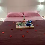 R 招待所 4*