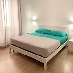 R 招待所 4*